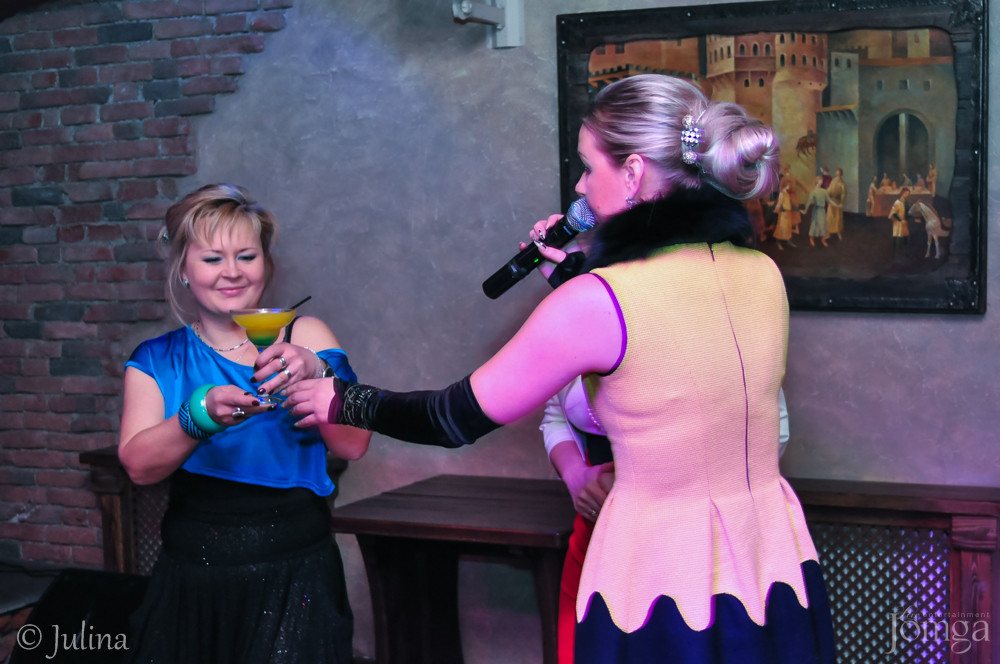 Фотография с Шоу двойников в Помегранат