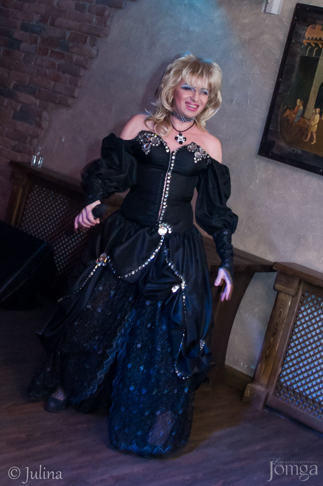 Фотография с Шоу двойников в Помегранат