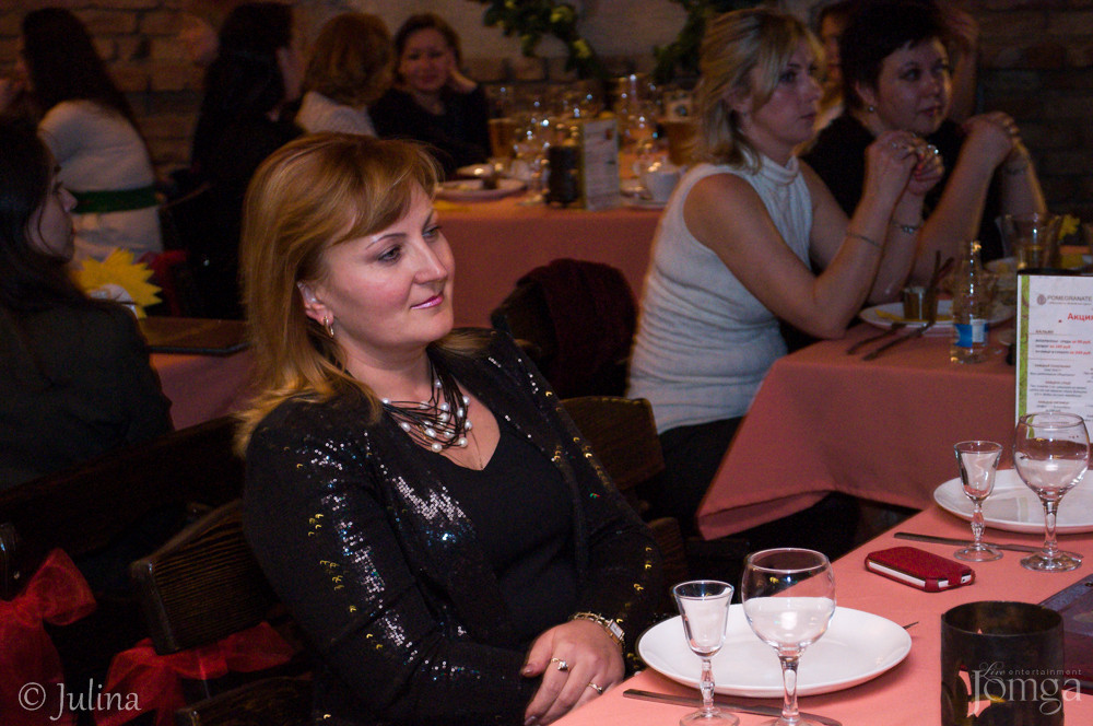 Фотография с Шоу двойников в Помегранат