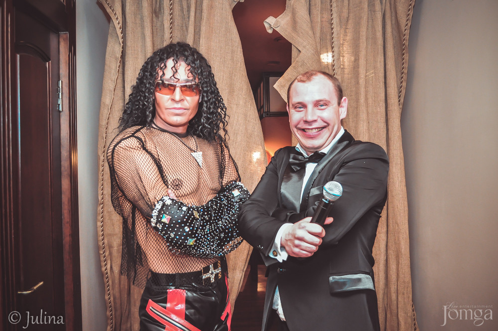 Фотография с Шоу двойников в Помегранат