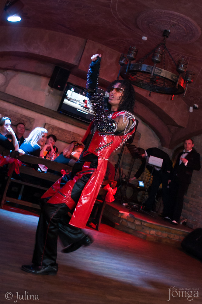 Фотография с Шоу двойников в Помегранат