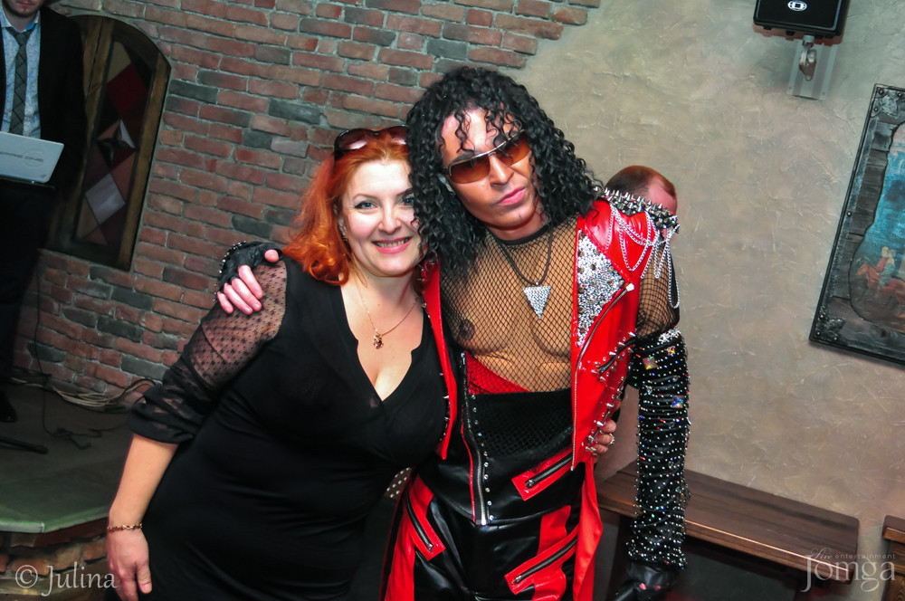 Фотография с Шоу двойников в Помегранат