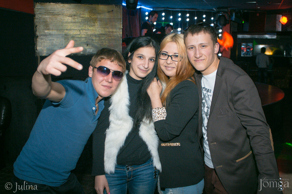 Фотография с Dj NIKI STOUN, DJ ARNESSI  в СТ КЛАБ 