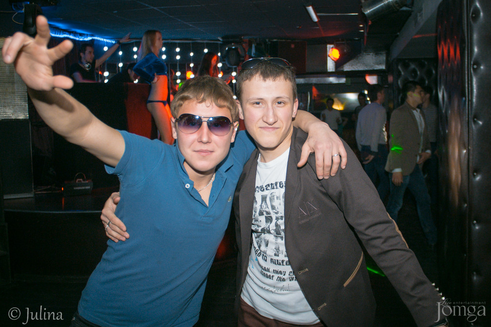 Фотография с Dj NIKI STOUN, DJ ARNESSI  в СТ КЛАБ 