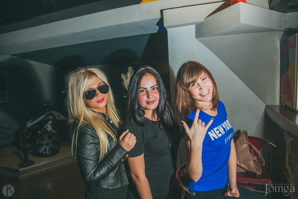 Фотография с DJ Pill One в СТ КЛАБ 