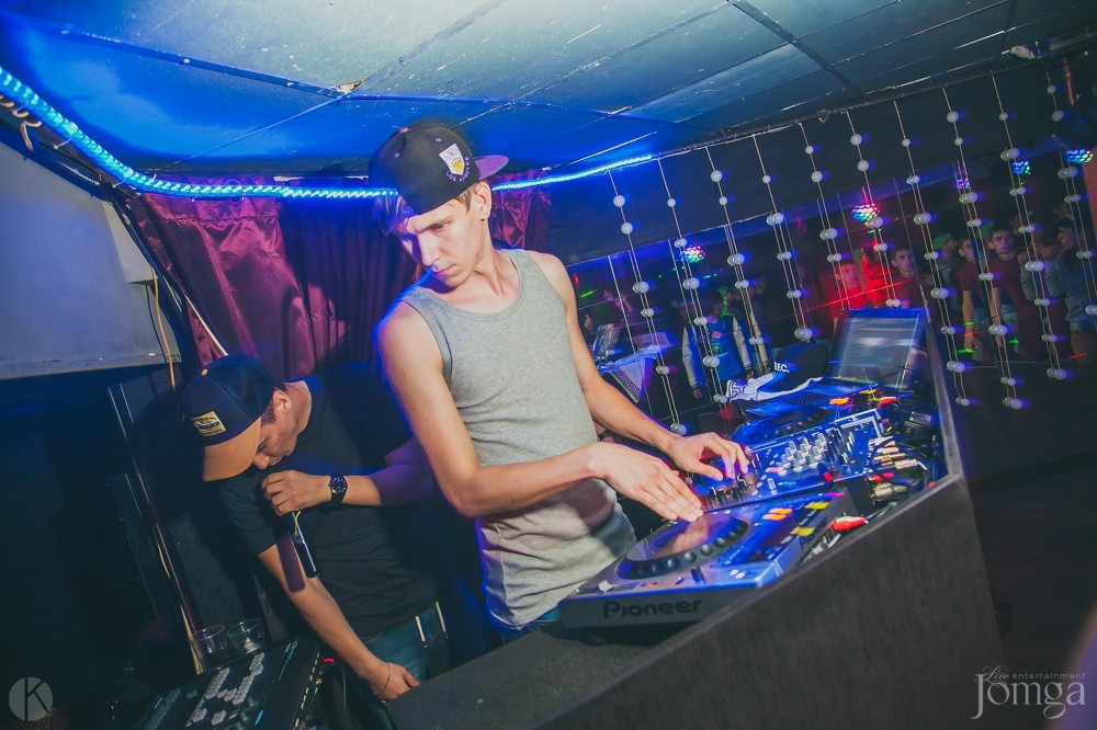 Фотография с DJ Pill One в СТ КЛАБ 