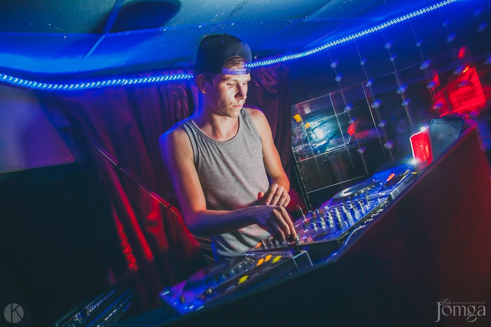 Фотография с DJ Pill One в СТ КЛАБ 