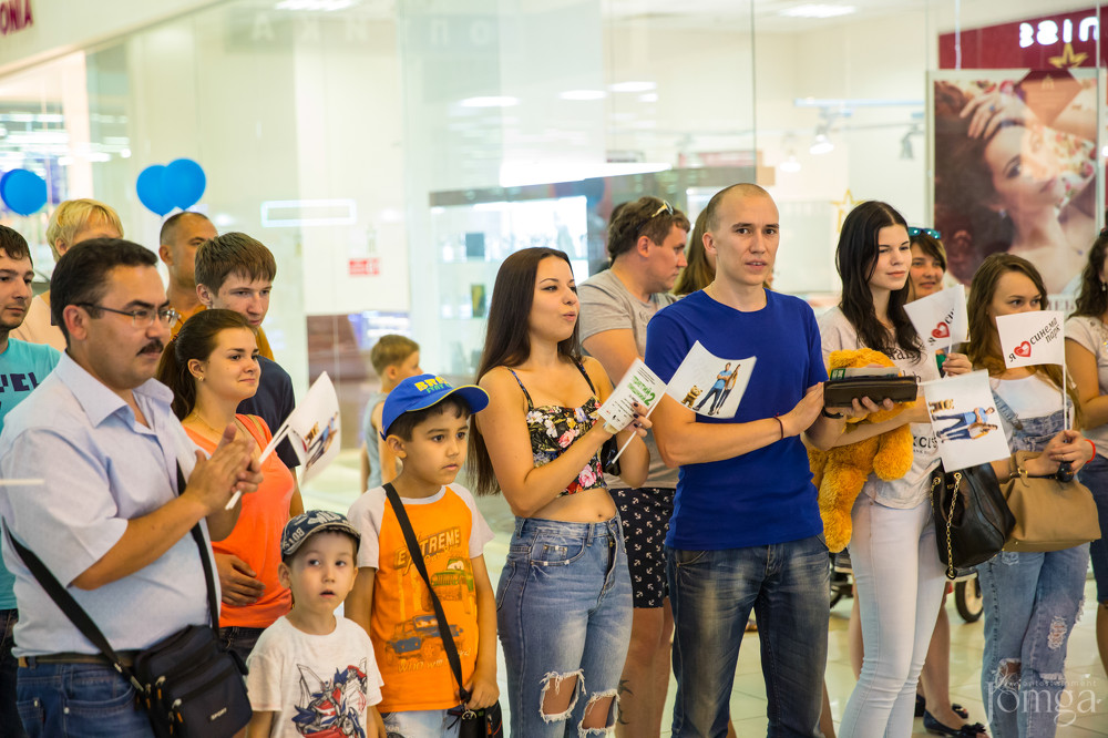 Фотография с Фотоотчет с премьерного показа Третий Лишний 2 в Синема Парк