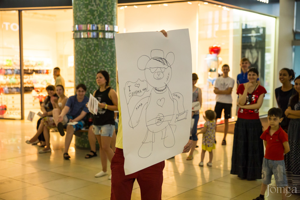 Фотография с Фотоотчет с премьерного показа Третий Лишний 2 в Синема Парк