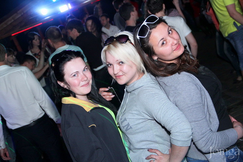 Фотография с Кира Стрельникова birthday party! в Сандали