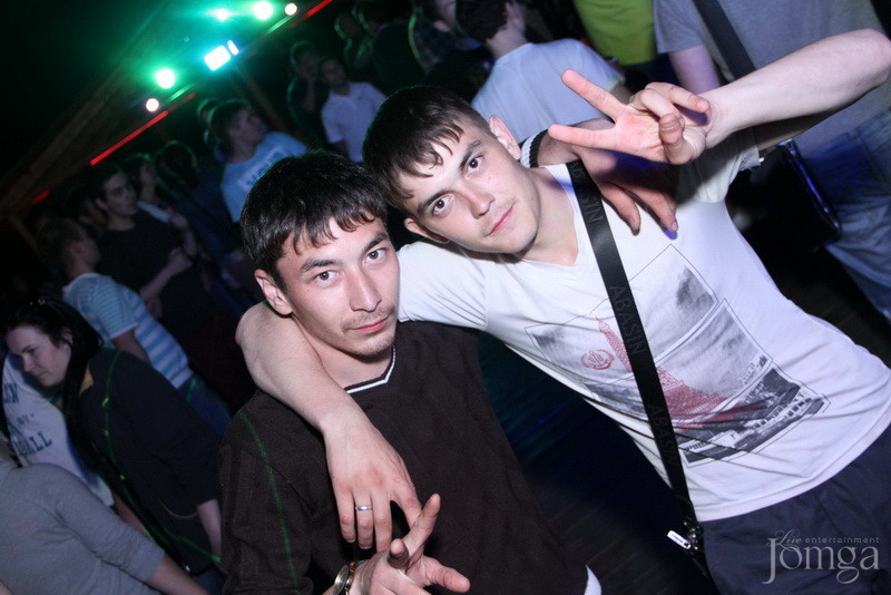 Фотография с Кира Стрельникова birthday party! в Сандали