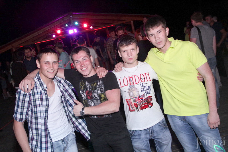 Фотография с Кира Стрельникова birthday party! в Сандали