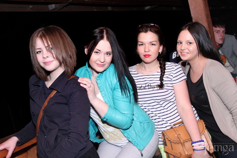 Фотография с Кира Стрельникова birthday party! в Сандали