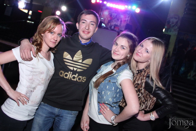 Фотография с Tutti Frutti в Сандали