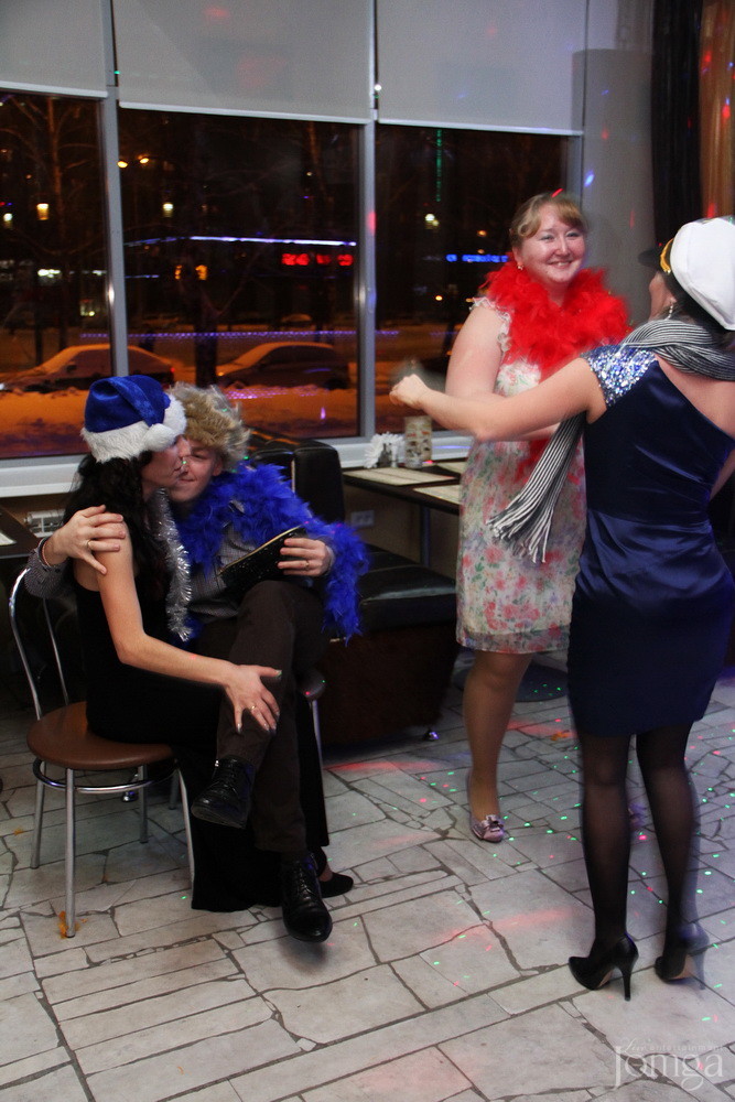 Фотография с Новогоднее сумасшествие ЧАСТЬ 2 в Золотой теленок